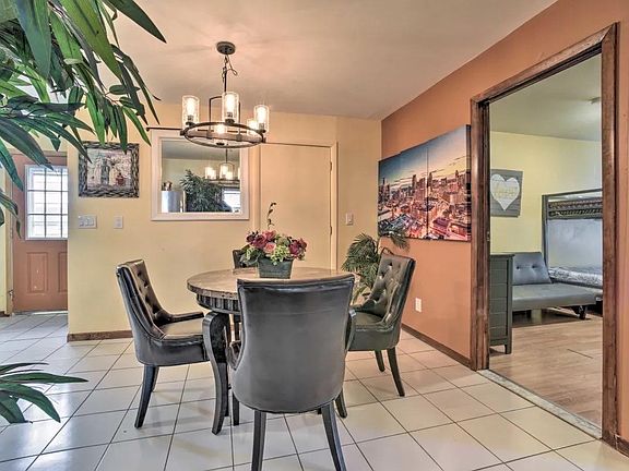 4th image of 3045 Evaline Ave #3045