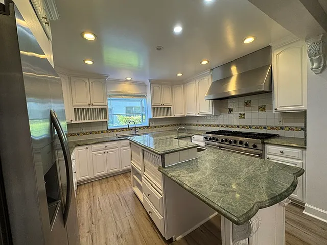 11818 Gateway Blvd #3 — Photo 11