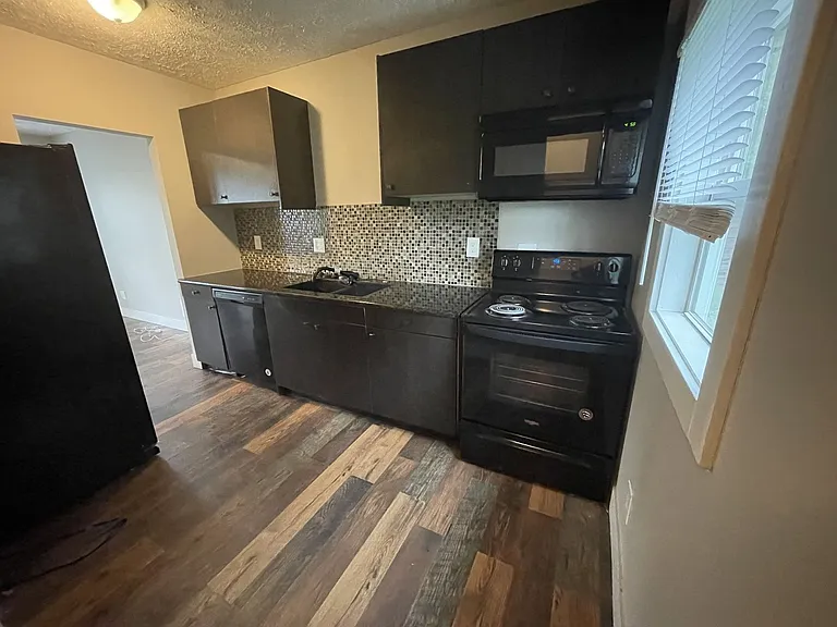 4026 Spring Cir — Photo 4