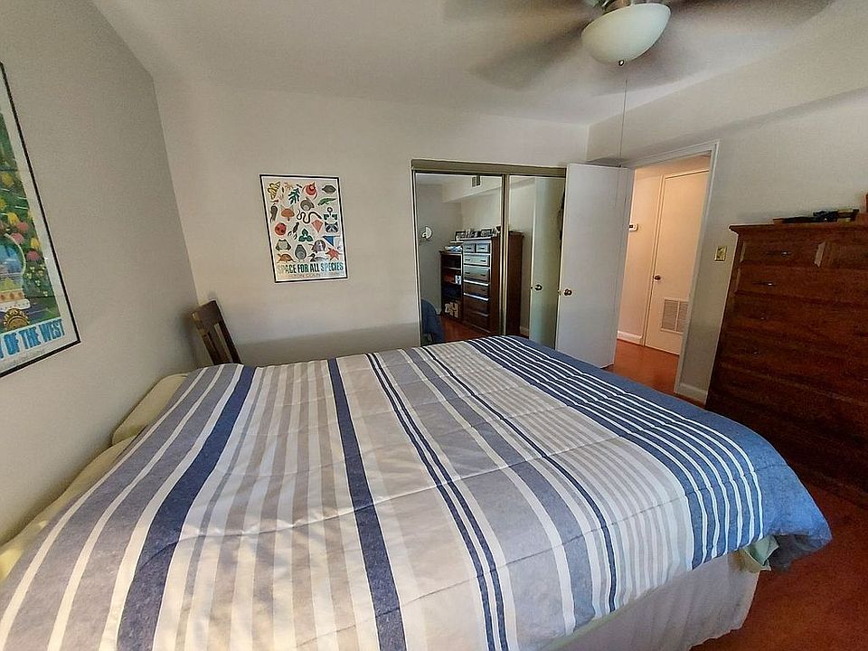 1st image of 2109 N Scott St APT 49