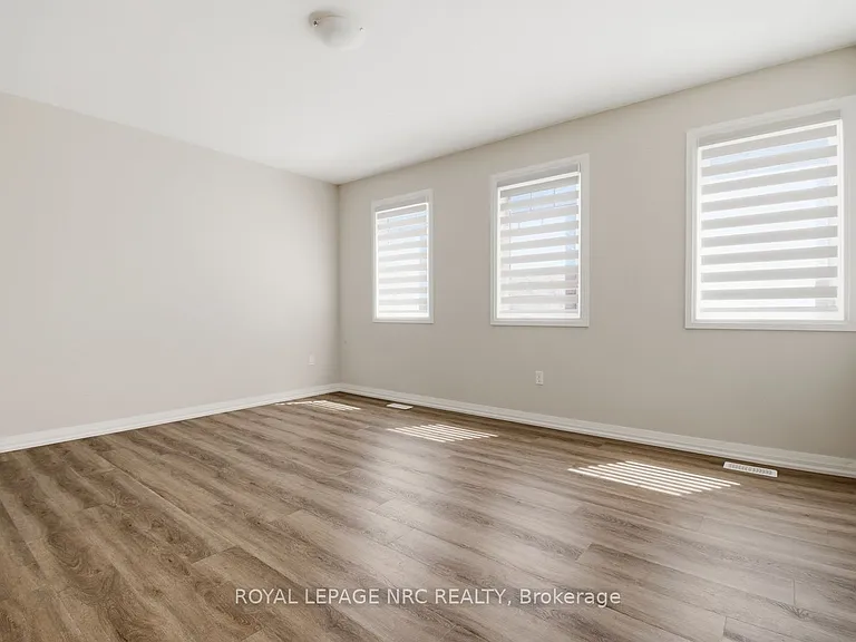 7437 Jonathan Dr — Photo 17