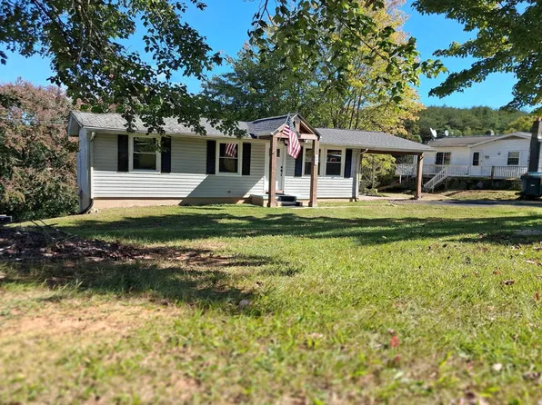 441 Black Bird Pl, Cascade, VA 24069