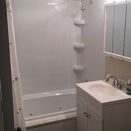 4th image of 1417 Belmont Dr