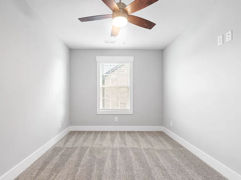 1065 Veridian Dr #A — Photo 28