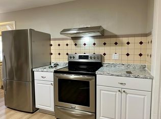 75 Ashland St #3, Manchester, NH 03104