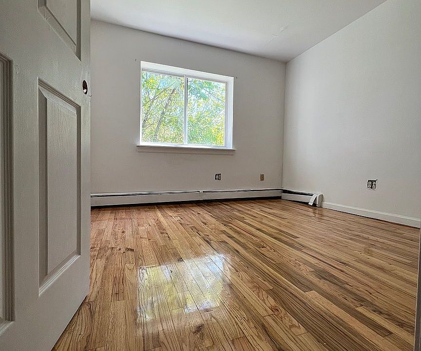 2nd image of 4334 Baychester Ave #1