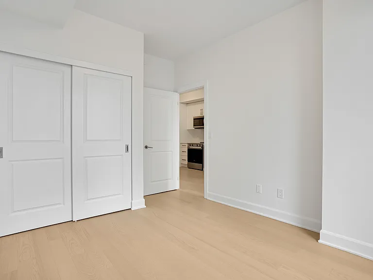 3240 William Coltson Ave — Photo 152
