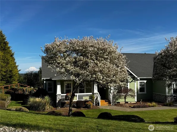 6826 Blackberry Lane NW, Olympia, WA 98502