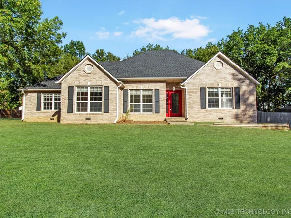 24637 S Wells Ranch Rd, Claremore, OK 74019