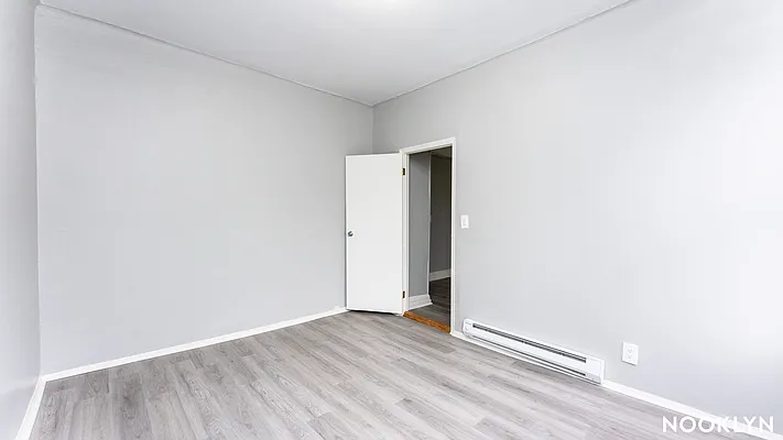 Rented by Nooklyn NYC LLC | media 13