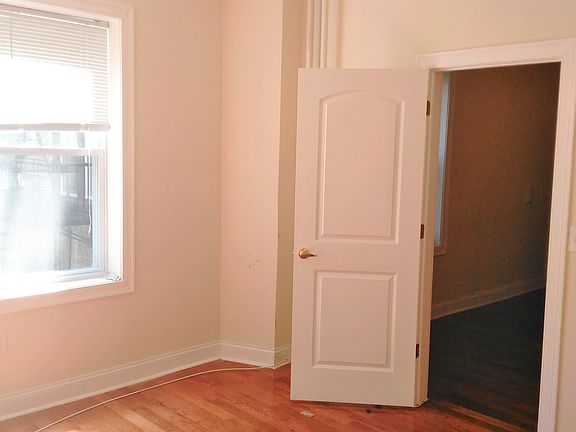 3rd image of 1062 W Side Ave APT 22