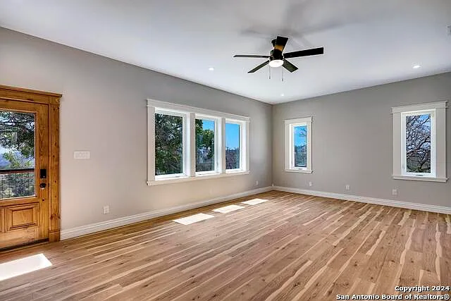 111 Stoney Hls — Photo 34