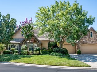 1253 E Glenlake Ln, Fresno, CA