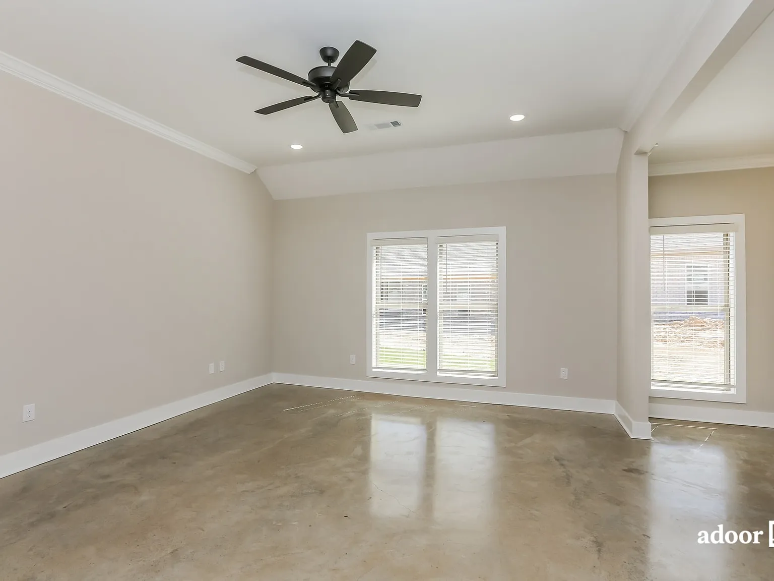 4 bed, 2.0 bath, 1850 sqft, $2,445 — Photo 4