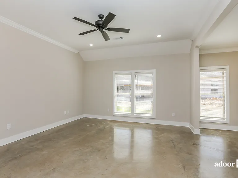 137 Shelby Mae Cir — Photo 4