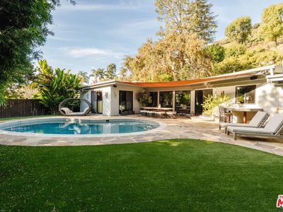 2767 La Cuesta Dr, Los Angeles, CA, 90046