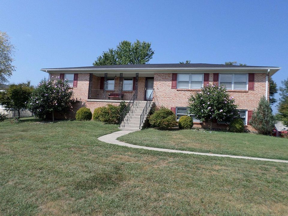 1st image of 12 Parke Dr