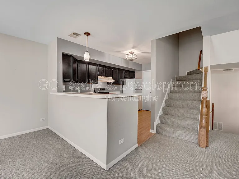 293 Regal Ct — Photo 7