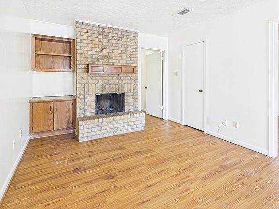 5th image of 812-814 San Benito Dr