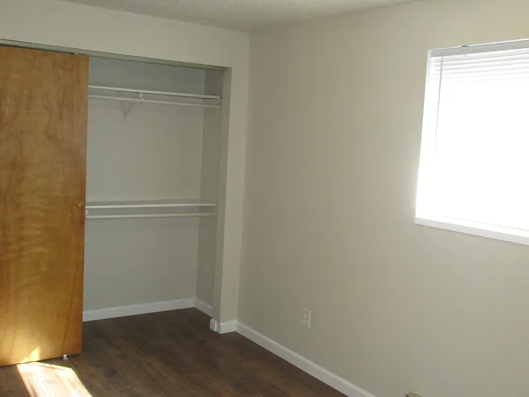 855 California Ave — Photo 17