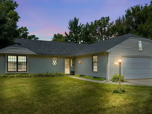7205 Mowhawa Dr, Fort Wayne, IN 46815