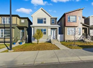 36 W Howse Dr NE, Calgary, AB T3P 0V4