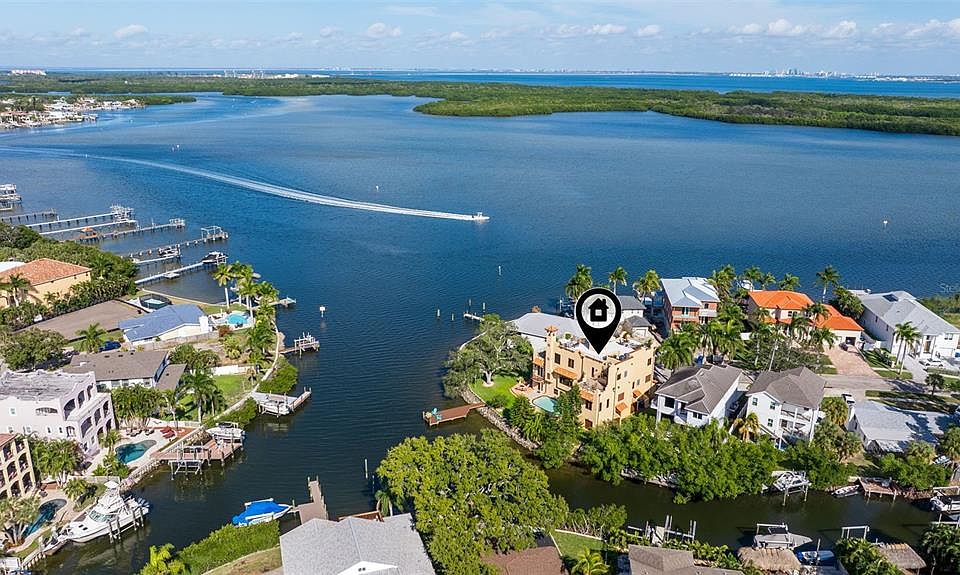 1st image of 1815 Bayou Grande Blvd NE