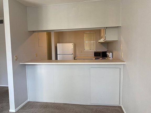 5th image of 2763 Larkspur Ln