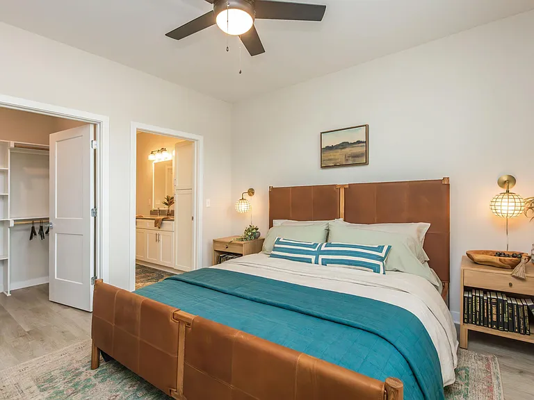 Middle Sound West Apartments — Photo 59