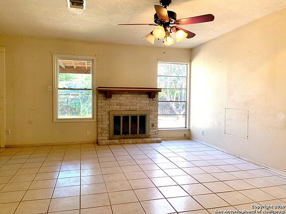 4th image of 5858 Cliff Walk Dr