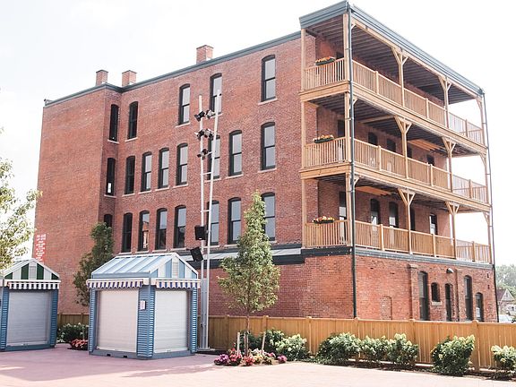 2nd image of 755 Seneca St #302
