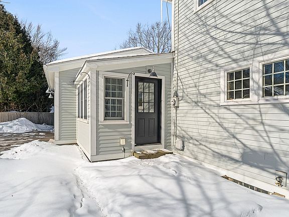 3rd image of 730 Falls Road