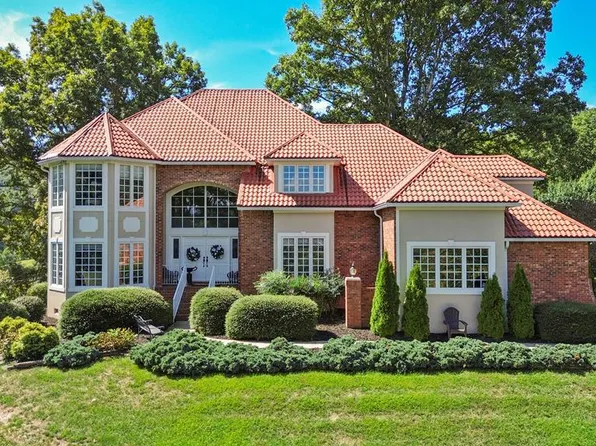 94 Patton Hill Rd, Franklin, NC 28734