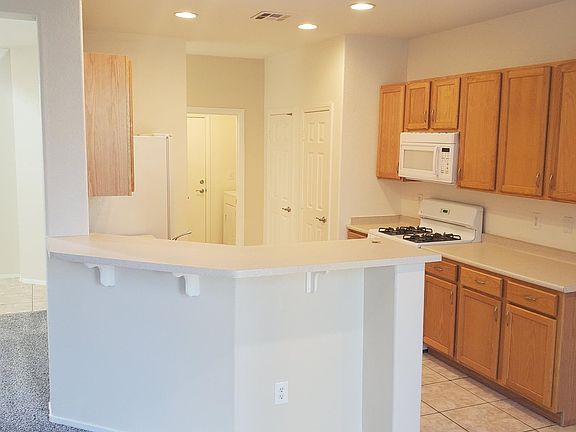 4th image of 6292 W Levi Ave