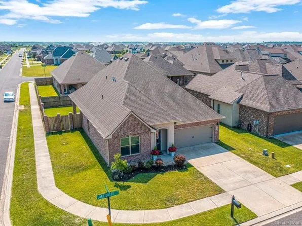 4403 Lake Crest Dr, Lake Charles, LA 70607