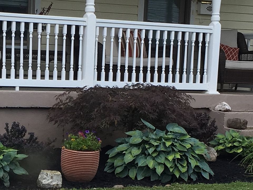 1st image of 3811 Lonsdale St