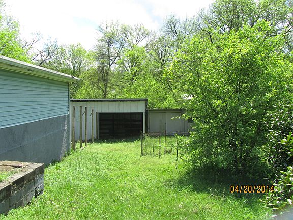 4th image of 210 Avenue B