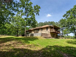 9076 Wright Rd, Bentonville, AR 72713