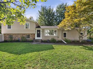 18 Burton St, Clyde, NY 14433