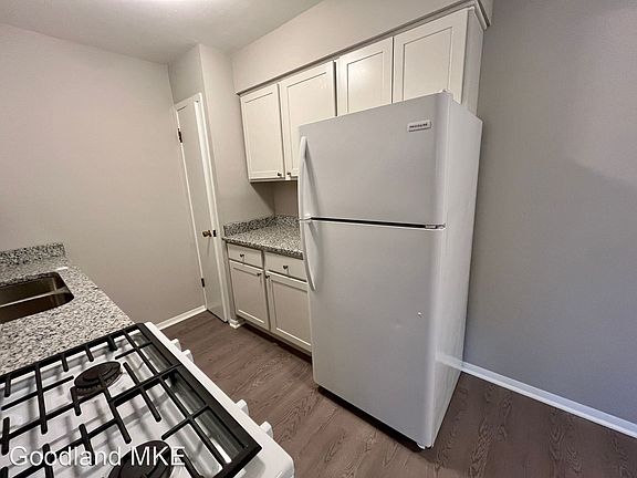 3rd image of 2114 W College Ave #11