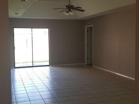 5th image of 2009 Laurel Oak Way