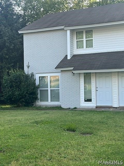 1st image of 23 Crestwood Ct