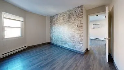 Building Photo - 300 Meridian St #5