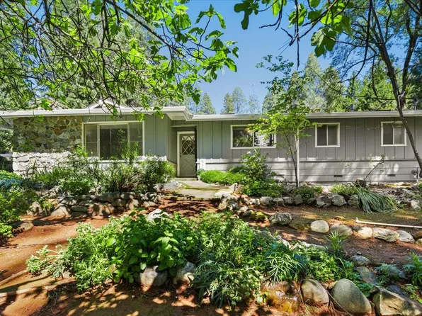 12586 Gayle Ln, Nevada City, CA 95959