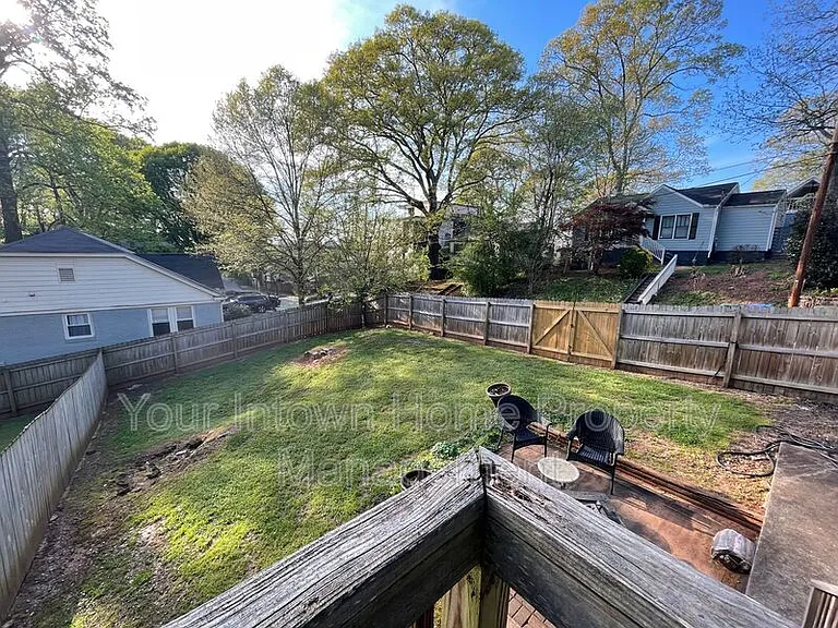 445 Gift Ave SE — Photo 24