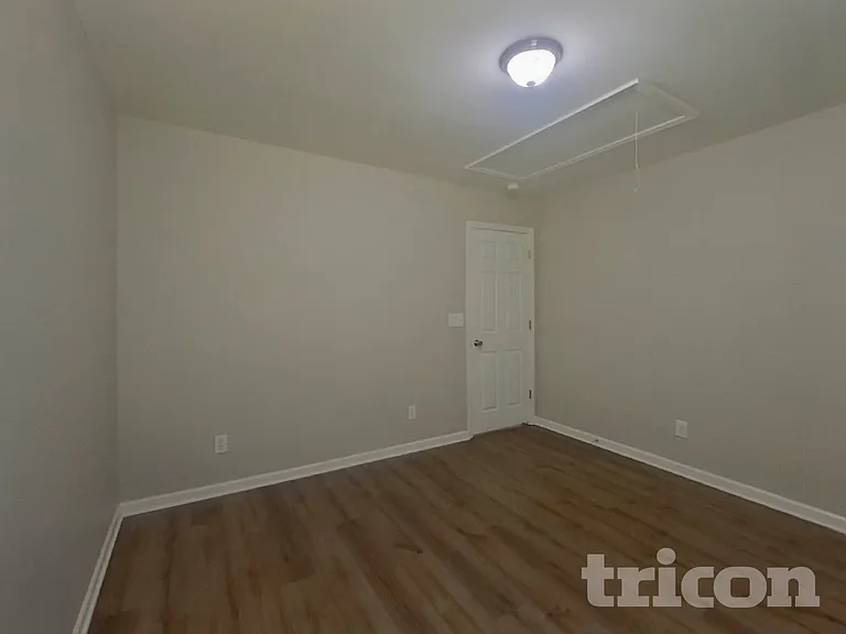 11035 Elven Dr — Photo 16
