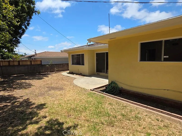 6034 S Kings Rd — Photo 22
