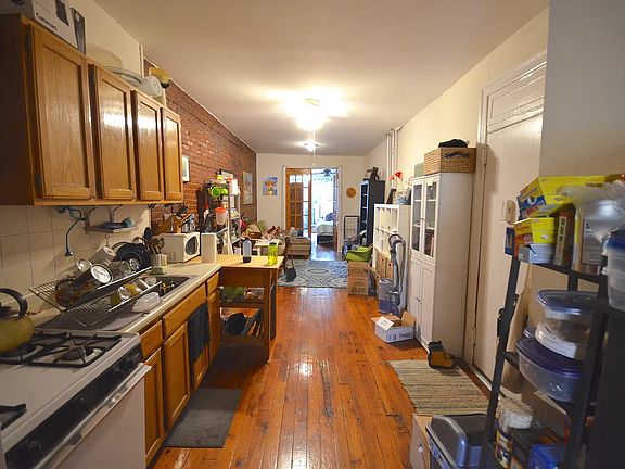 2nd image of 58 16th St APT 2R
