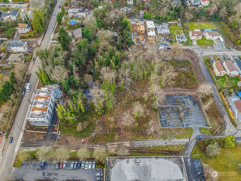 2nd image of 6033 36th Avenue S