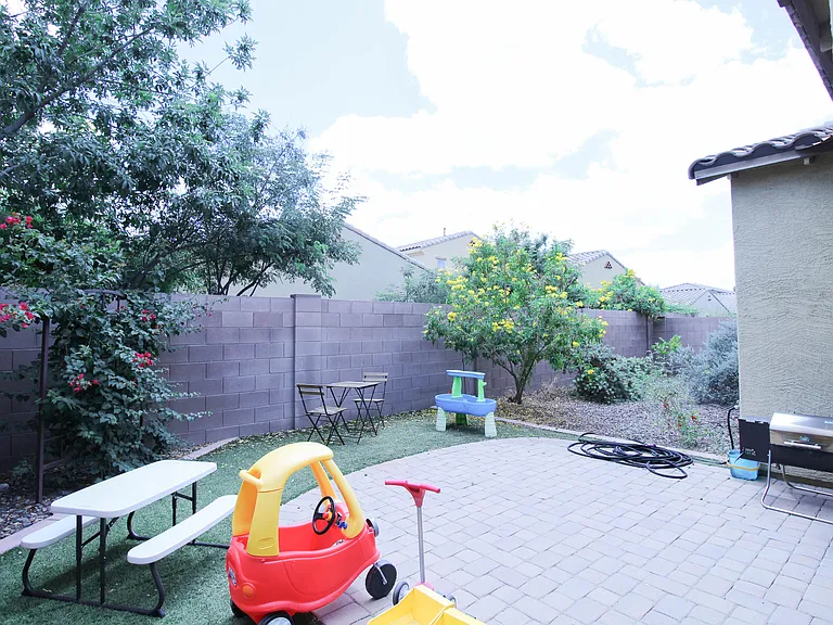 4423 E Angela Dr — Photo 13
